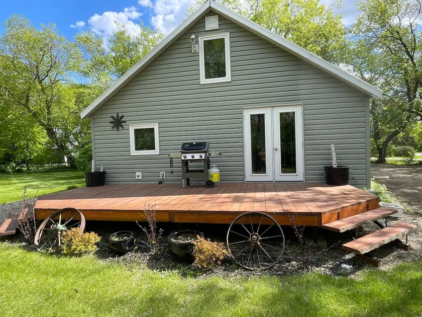 Creekside Cottage - Image 1