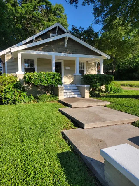 The Bungalow at 964 - Image 1