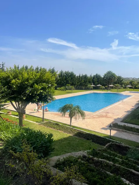 Appartamento a Tangeri, sul mare con piscina e garage. - Image 1