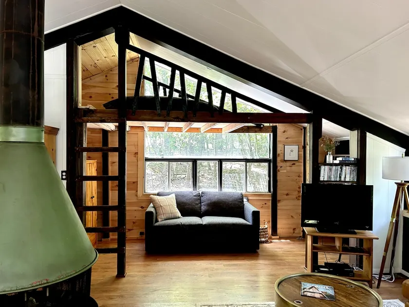 Treetop Hideaway - Cozy Cabin in the WV Mountains - Image 1