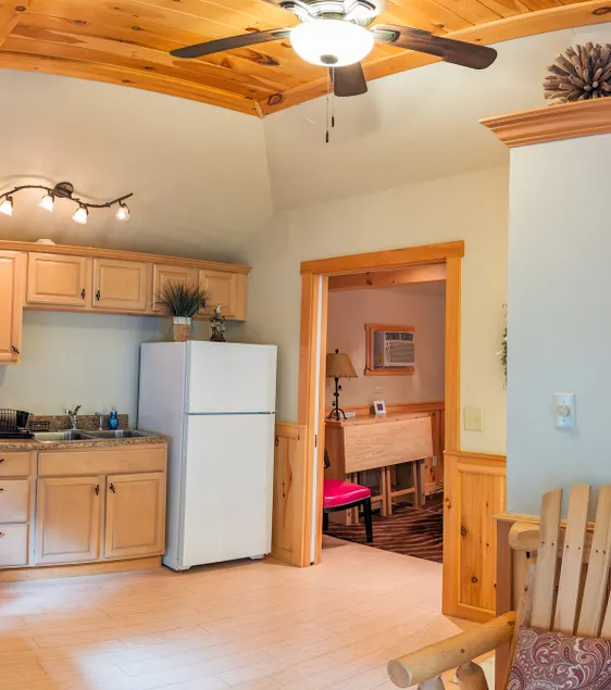 Cozy Cabin Stay_Pet Friendly_Cabin 3 - Image 1