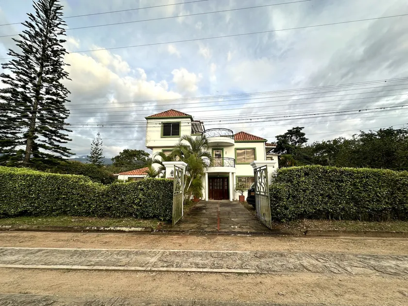 La Mirage 22 House 10 - Image 1