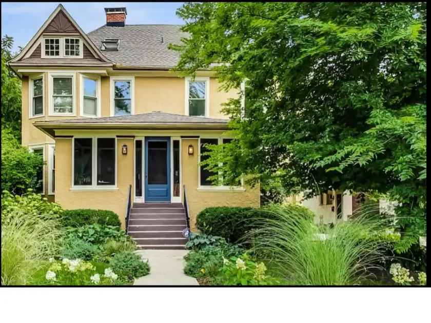 4 bed/1.5 bath townhouse in FLW Historic District! - Image 1