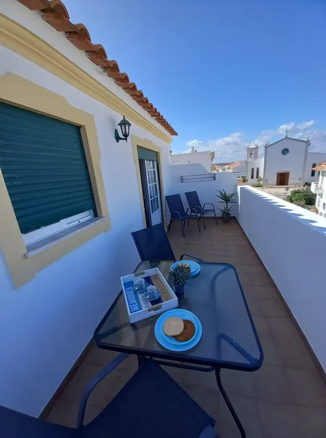 Sunset House in Altura - Image 1