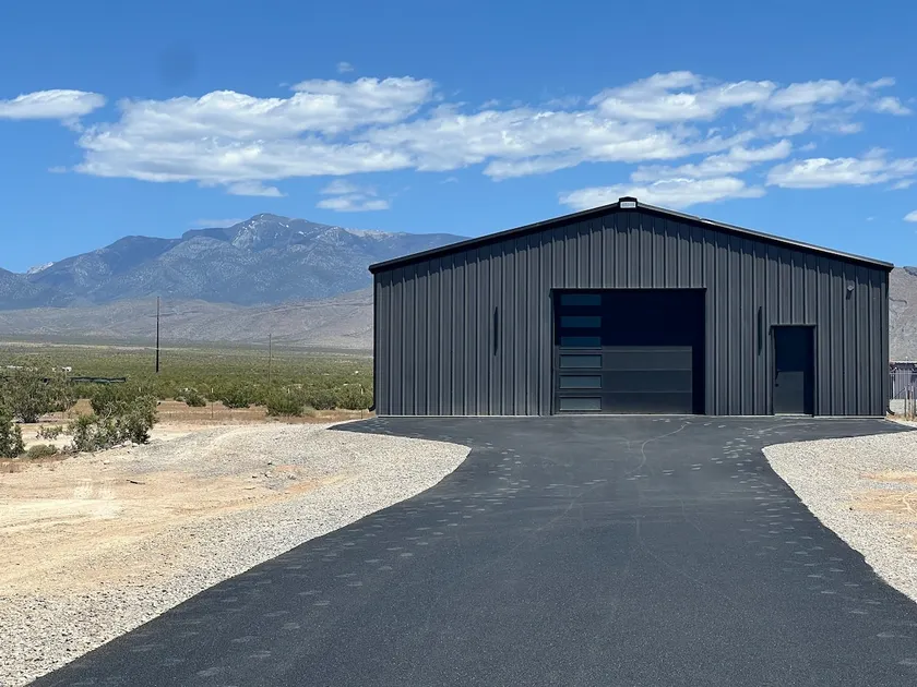 Barndominium Desert Escape, 15 min Race Track - Image 1
