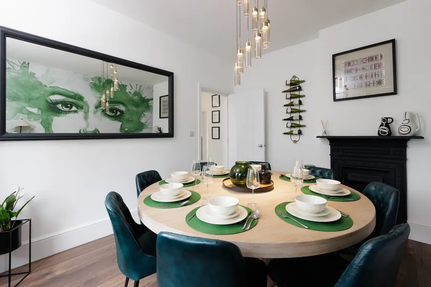 Grosmont House Flat 2 - Image 1