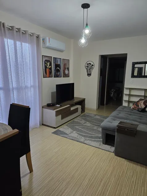 Great Two-Bedroom Central Apartment - Image 1