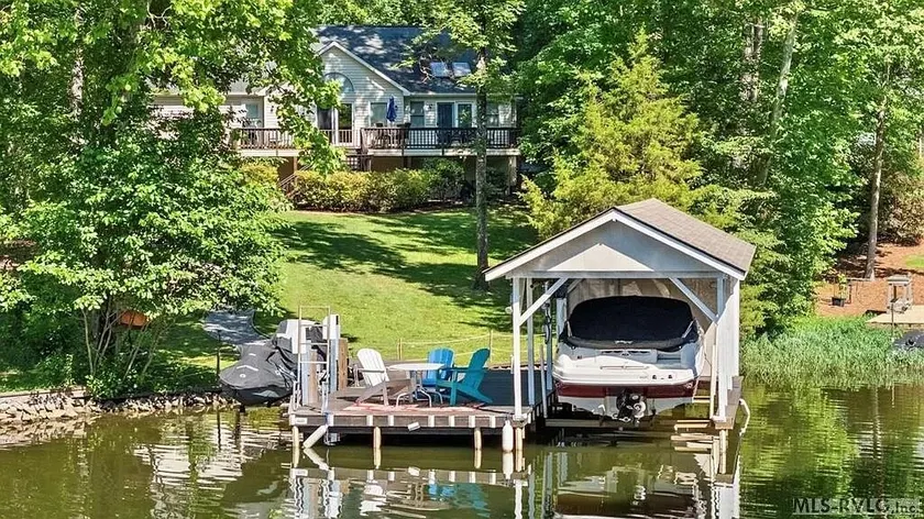 Lakefront getaway with dock & jet ski rentals! - Image 1