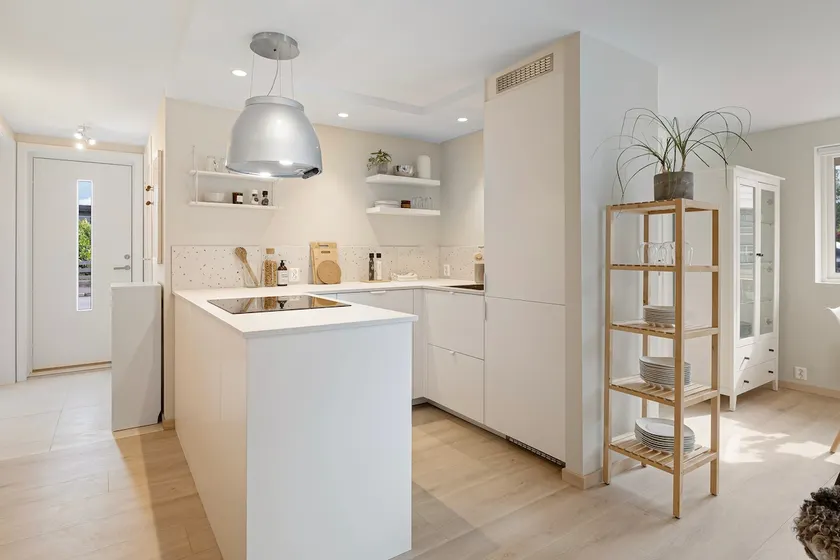 New and Urban Apartment, centrally located close to nature - Image 1