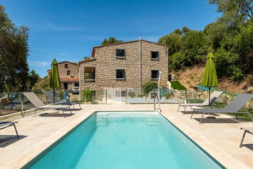 Idleness near Propriano - Image 1