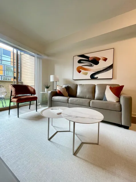 Designer luxury 1BR with parking in Capitol Hill! - Image 1