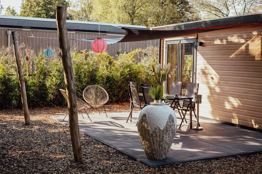 A cozy 4-person chalet right by the forest with air conditioning! - Image 1