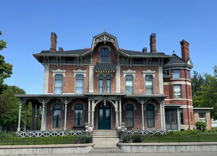 Hilltop Inn of the Quad Cities - Image 1