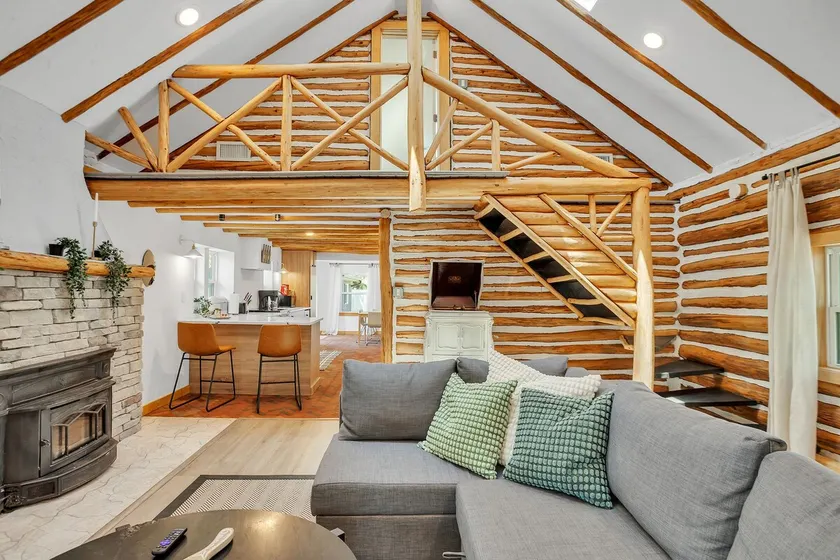 Modern Log Cabin at the beach with Hot Tub, Game Room and Fire Pit - Image 1