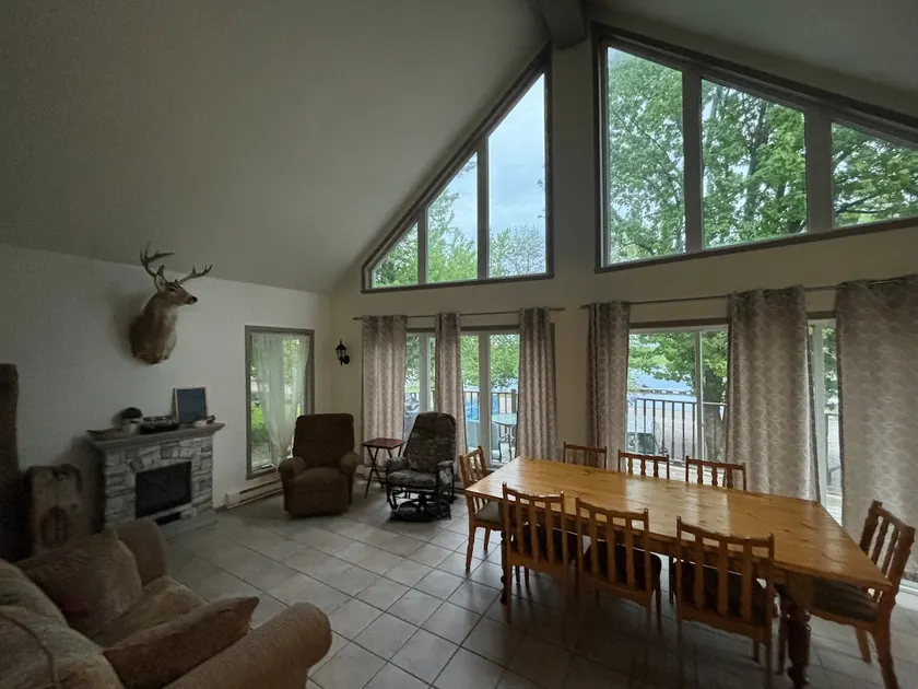 Chalet des îles at Lac-Saint-Pierre - Image 1