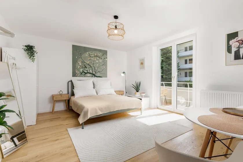 Design apartment in Linz with Netflix and balcony - Image 1