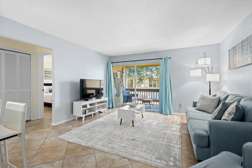 Comfortable 2BR Condo w/ Heated Pool | Near Siesta - Image 1