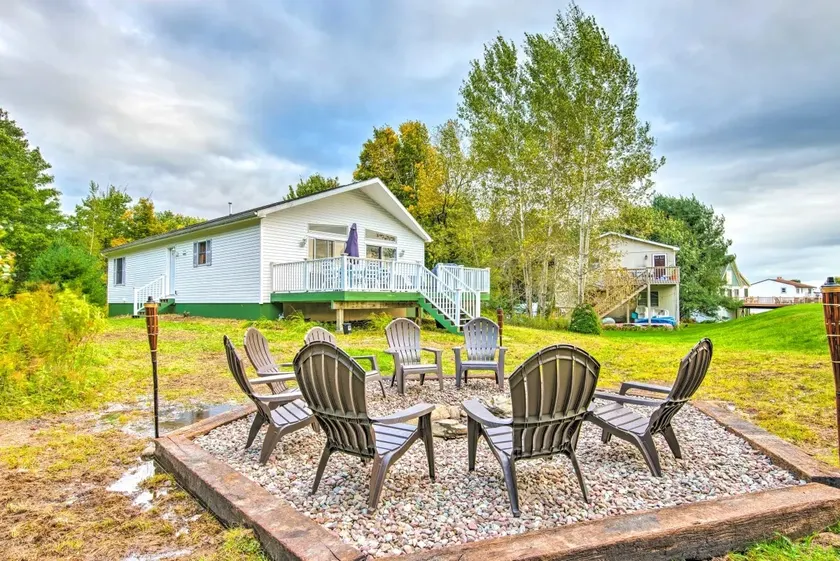 Elk Mountain Lake House & Ski Lodge – 3BR/2BA Lake - Image 1