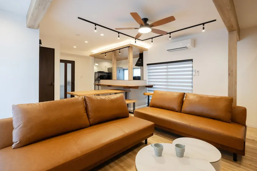Open Sale/Entire Building 71 ㎡/Maximum 8 people/10 minutes by bus to Kashiwa Station/30 minutes to Ueno Station from Kashiwa Station/Free Parking - Image 1