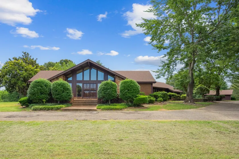 Pleasant Hill Estate - Image 1