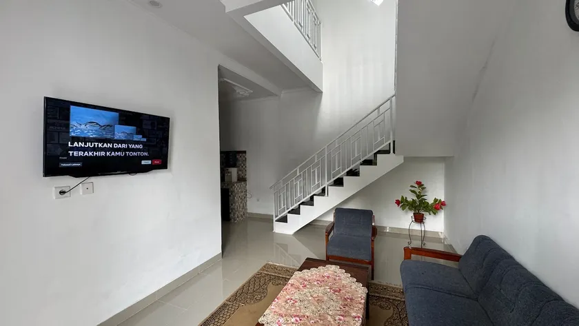 Aizel Family Guest House - Image 1