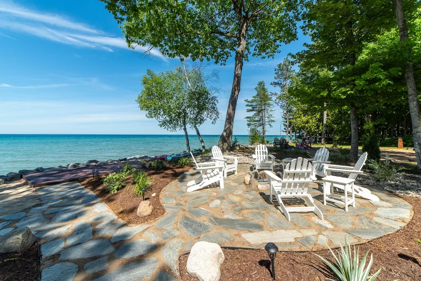 Lake Huron Escape | Hot Tub, Fire Pit & Sunsets - Image 1