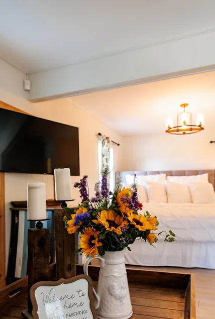 Farm Fancy - Romantic Retreat - Image 1