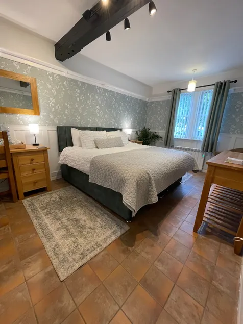 Fairfield Snug - Ashover Village Super King-Twin - Image 1
