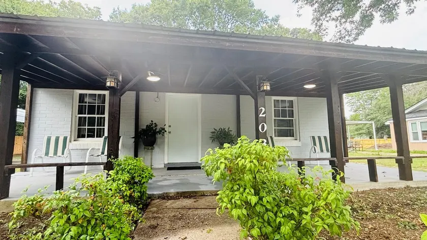 Nice Relaxing Paradise of Sumter - Image 1
