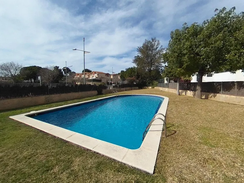 Duplex con Zona Comunitaria Ideal Familias Coral - Image 1
