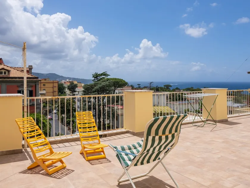 De Vivo Realty - The Tea Ship - Image 1