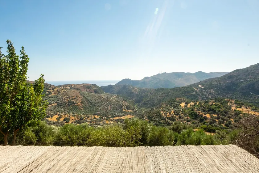 Caminada Terrace : peaceful mountains & sea view - Image 1