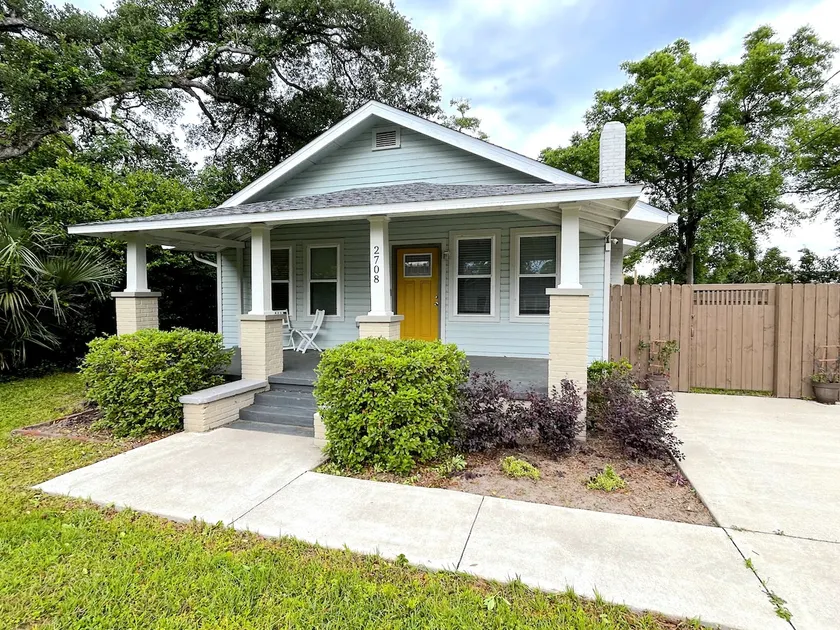 Brownsville's Bungalow - Image 1
