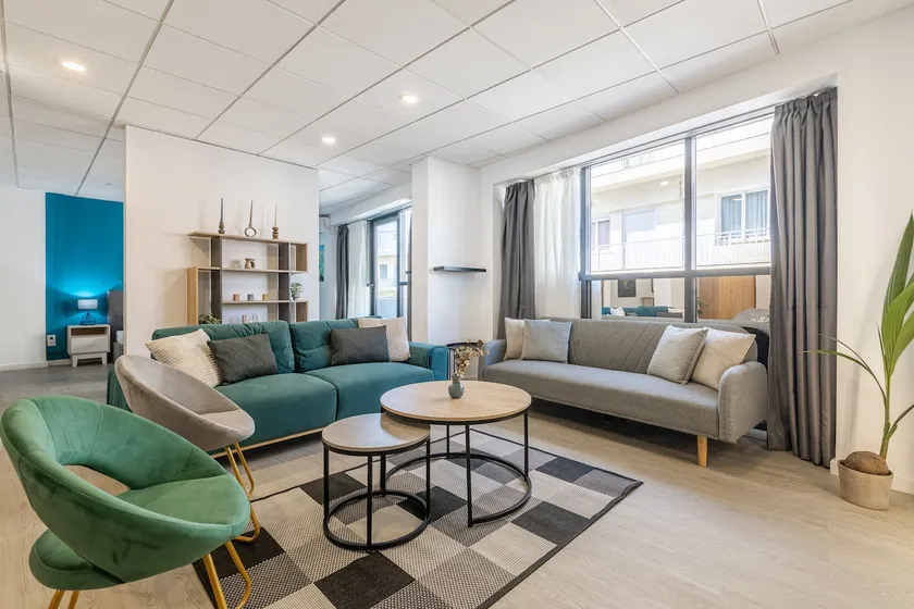 Maricool, 2 bedroom apt/3 min. from city centre - Image 1