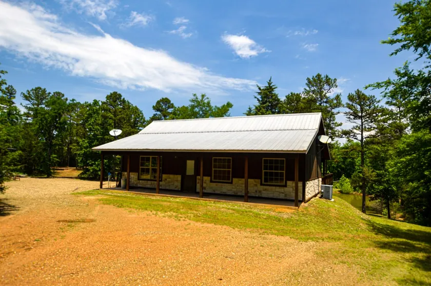 Lil' Luka Lodge - Image 1