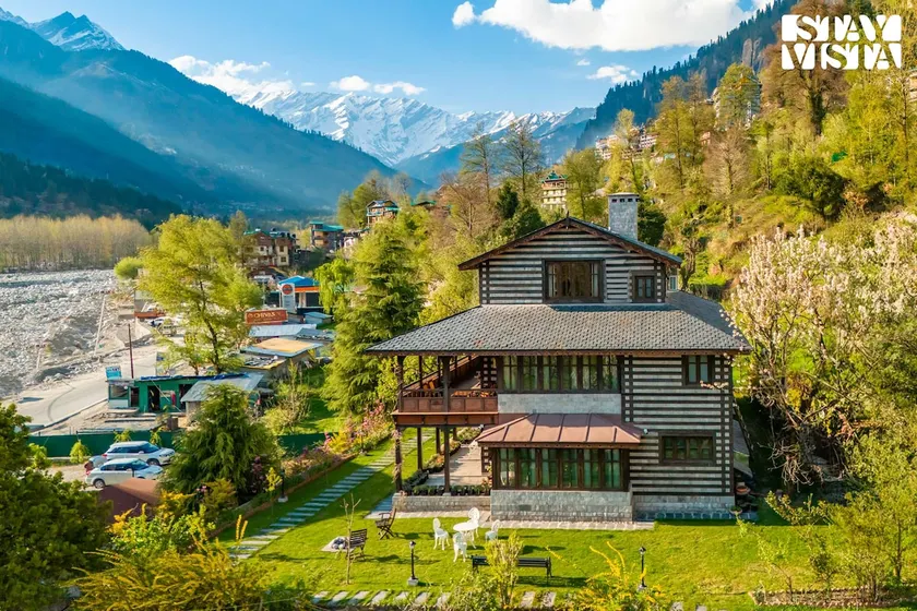 Snowdrop House Manali | Kath Kuni Heritage Stay - Image 1