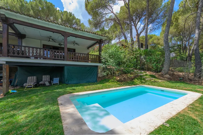 Admiral's Villa. Lakeside villa with swimming pool - Image 1