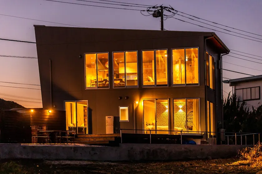 Ocean View Private Beach House with Jacuzzi and Sauna - Image 1