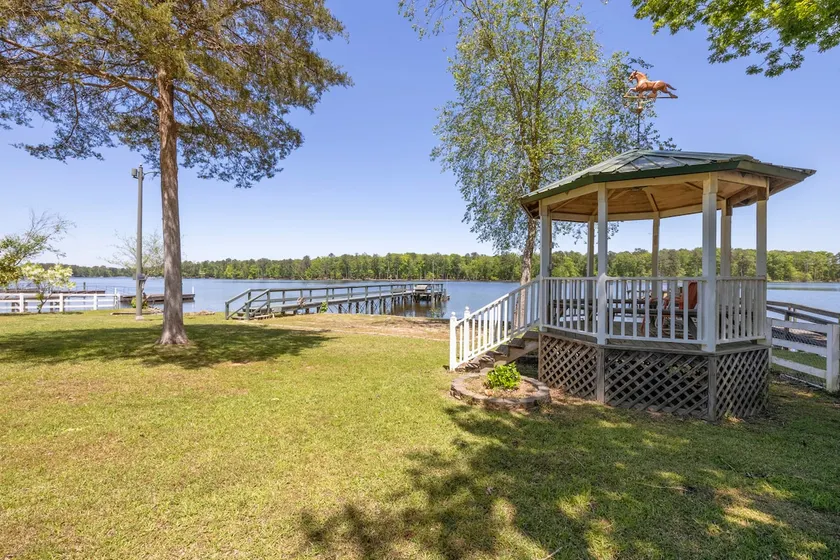 Grandpas House with 2 Kayaks - Image 1