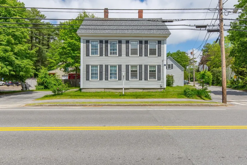Walk to Town 4BR, 200yr old home! - Image 1