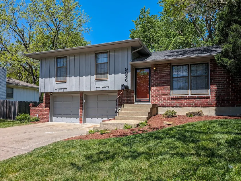 Tranquil KC Retreat | Location! - Image 1