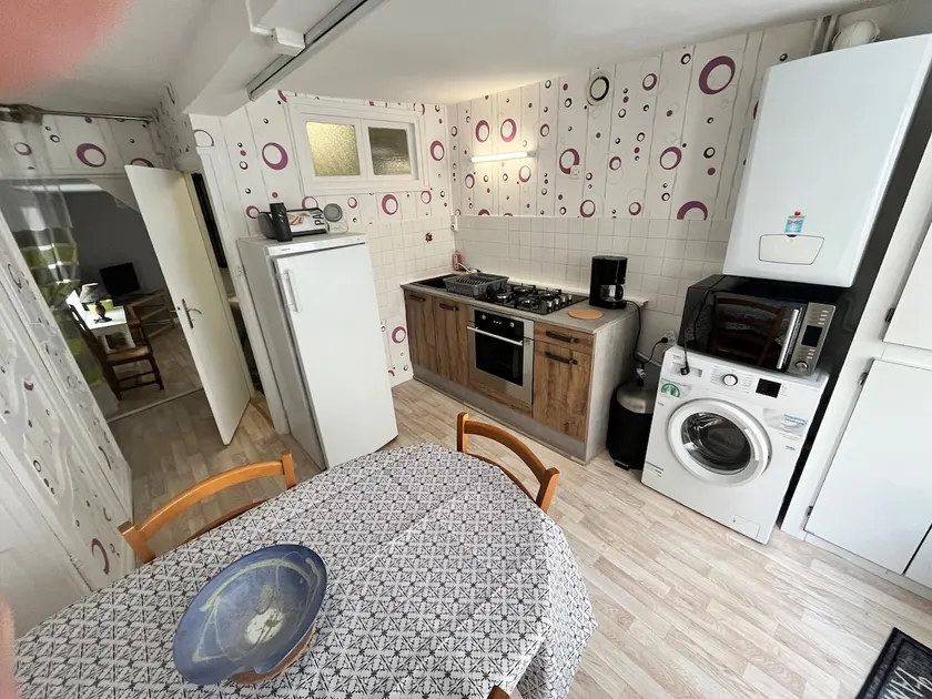 A great host at your service! 5-bed house - Image 1