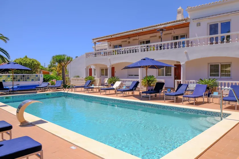 Casa Monte Cristo Apartments - Lime - Image 1