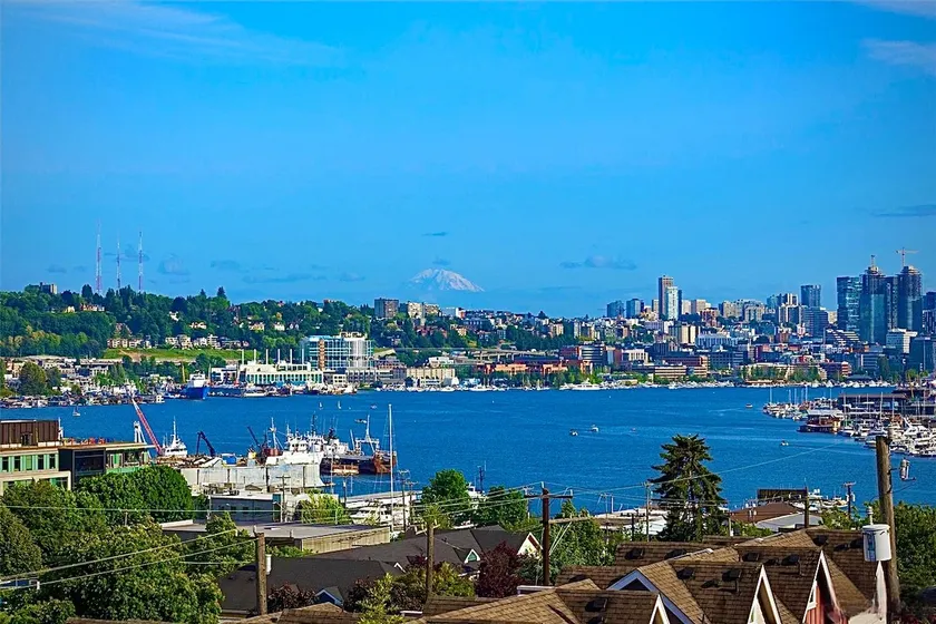 [Summer SALE] Stunning SLU & Rainier Rooftop Views - Image 1