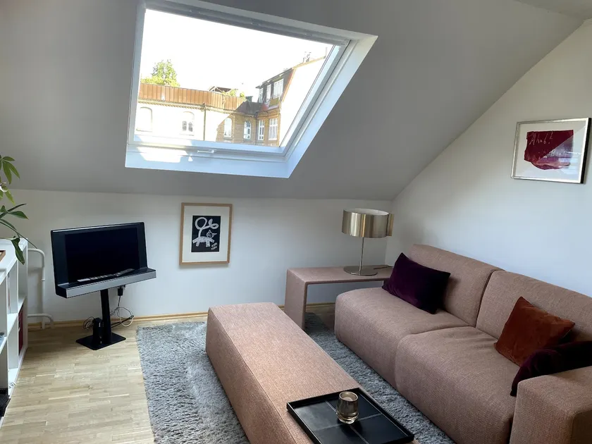 Apartment in Pempelfort - Image 1
