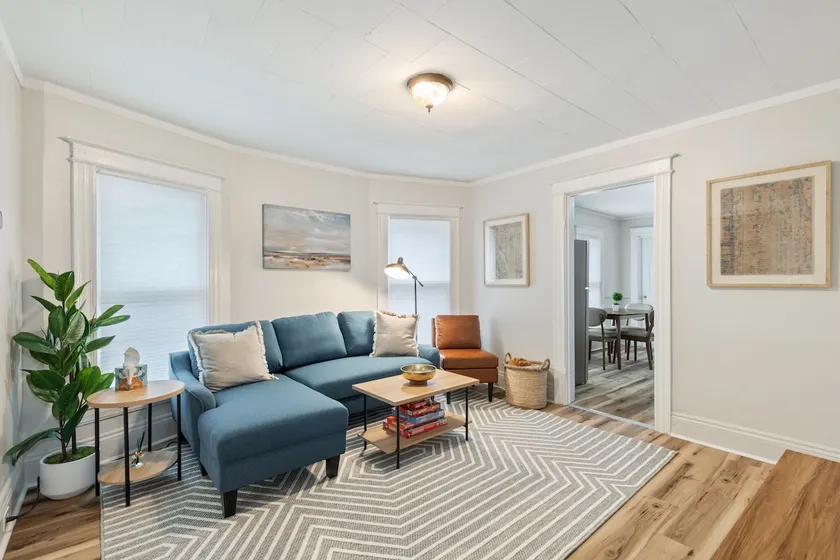 Gorgeous New Renovation - Image 1