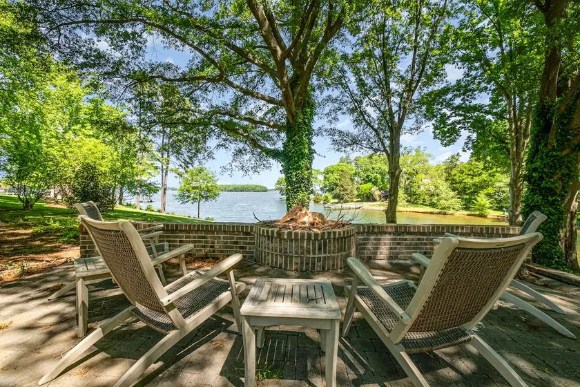 Lake Norman Getaway-Boat Dock/Kayaks/Fire Pit - Image 1