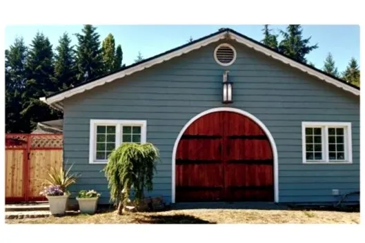 Creekside Hideaway - Image 1