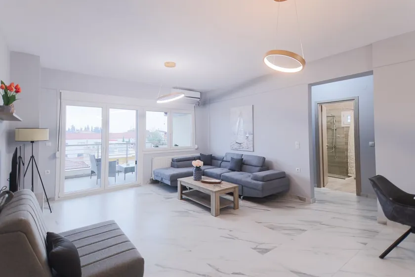 Zeusplace Pieria Luxury Apartment - Image 1