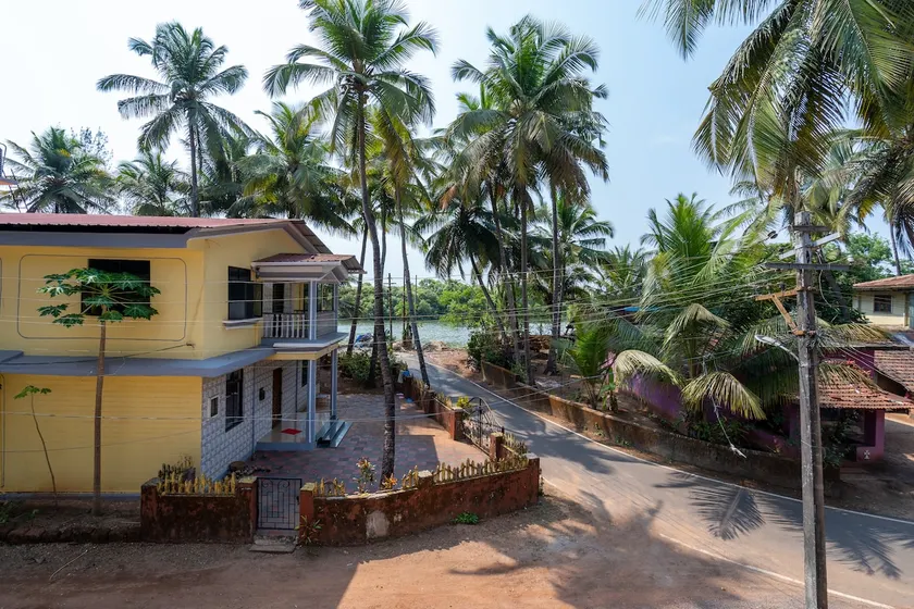 102 | Cozy 1bhk apt in Ambelim | 50m walk to river - Image 1